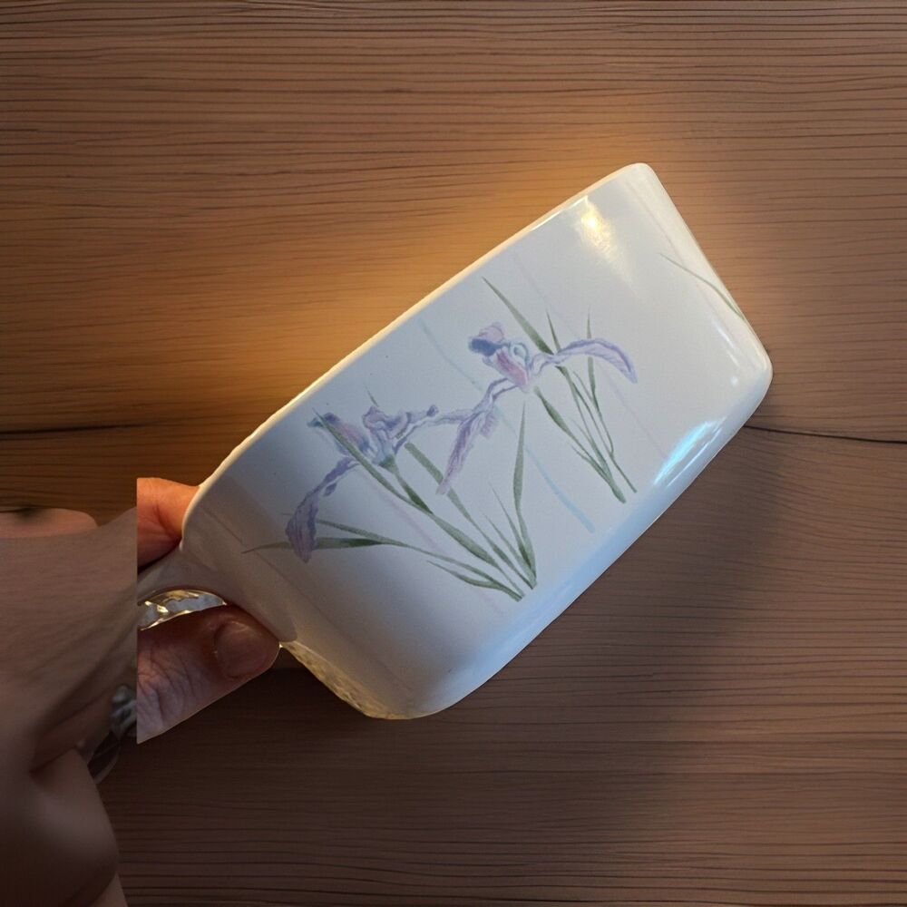 Corning‎ Ware A-1 1/2-B Shadow Iris 1.5 Liter Casserole Dish